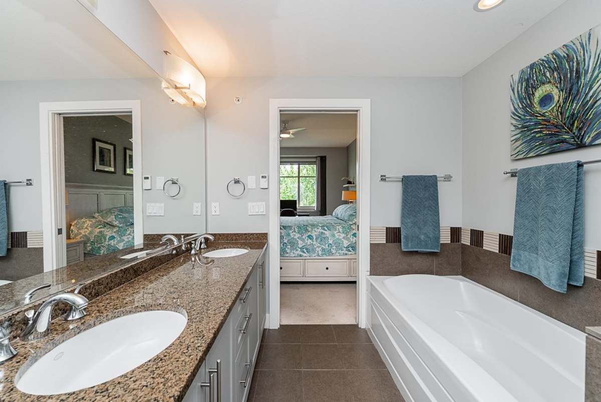 Loft / Bonus Room Photo of 308 16499 64 Avenue, Surrey, BC