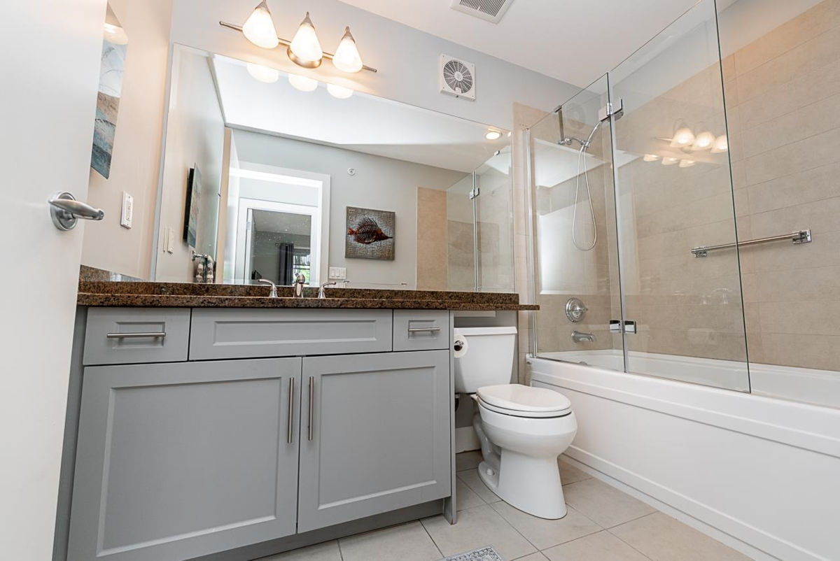 Mudroom Photo of 308 16499 64 Avenue, Surrey, BC