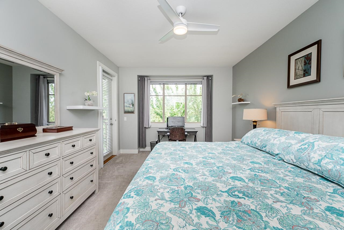 Office / Den Photo of 308 16499 64 Avenue, Surrey, BC