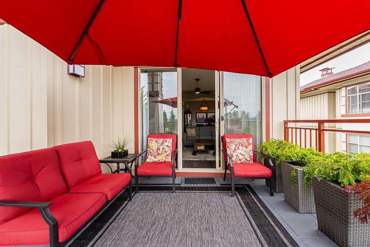 Staircase Photo of 308 16499 64 Avenue, Surrey, BC