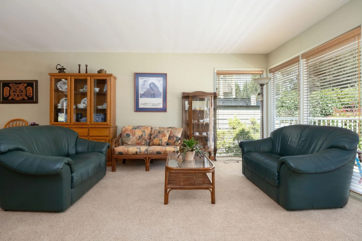 Living Room Photo of 2573 Kilmarnock Crescent, North Vancouver, BC
