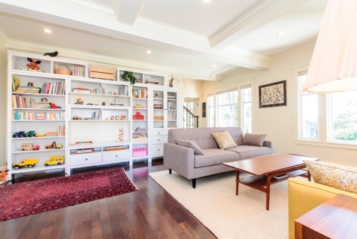 Living Room Photo of 196 W 18th Avenue, Vancouver, BC