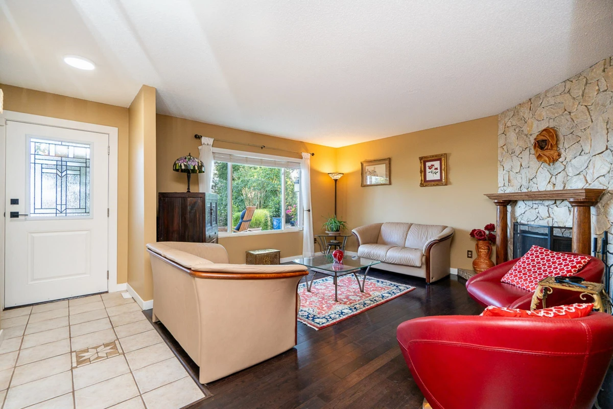 Dining Area Photo of 1135 Vanier Avenue, Coquitlam, BC