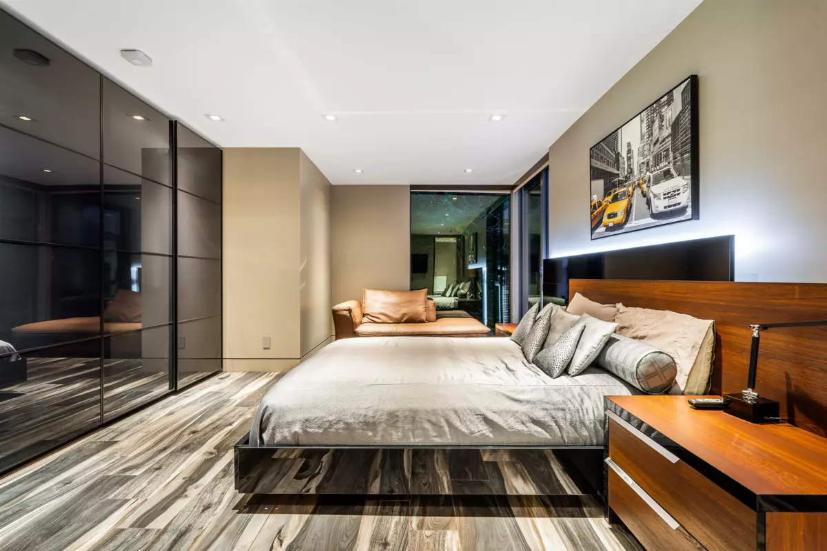 Garden / Landscaping Photo of 2331 Westhill Drive, West Vancouver, BC