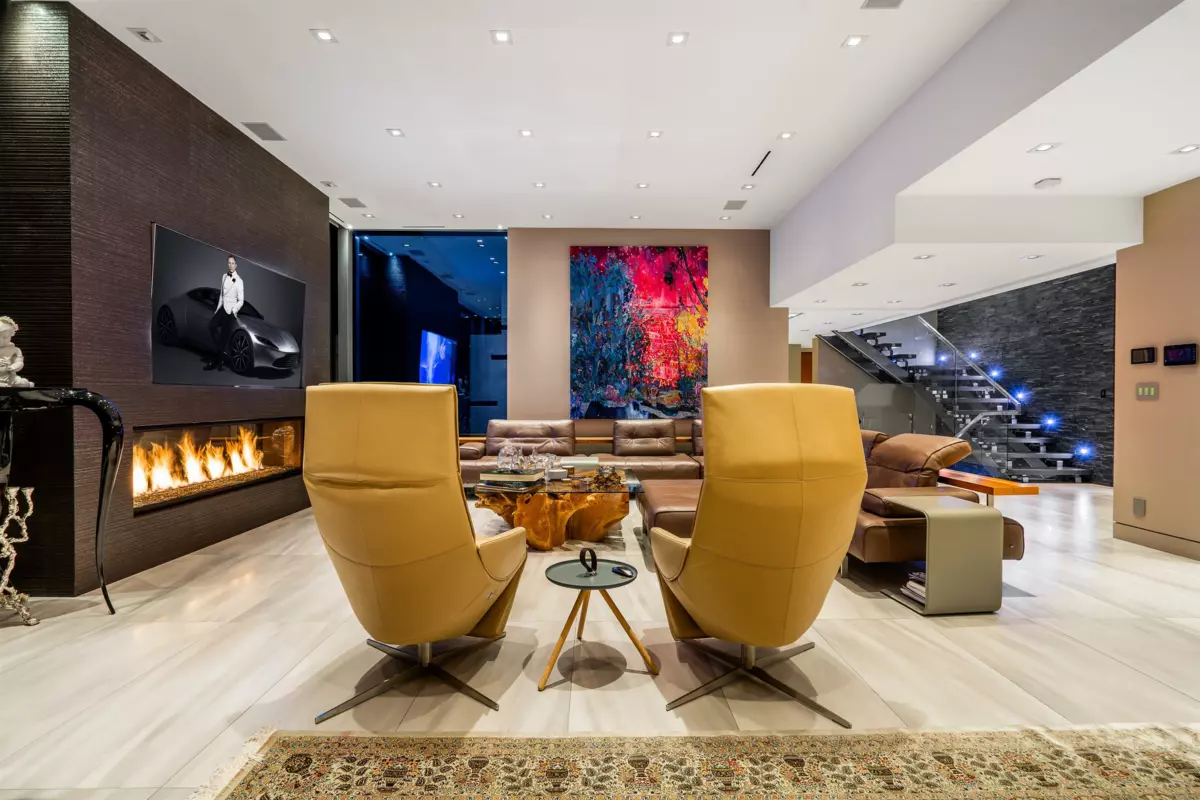 Pantry Photo of 2331 Westhill Drive, West Vancouver, BC