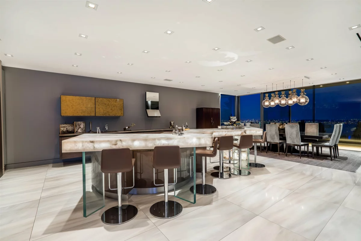 Primary Bedroom Photo of 2331 Westhill Drive, West Vancouver, BC