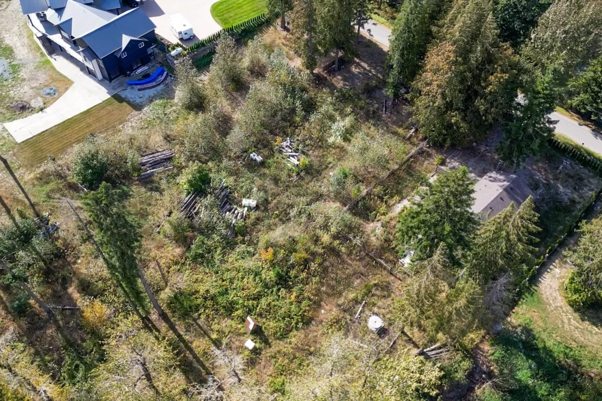 Breakfast Nook Photo of 20808 Landstrom Road, Hope, BC