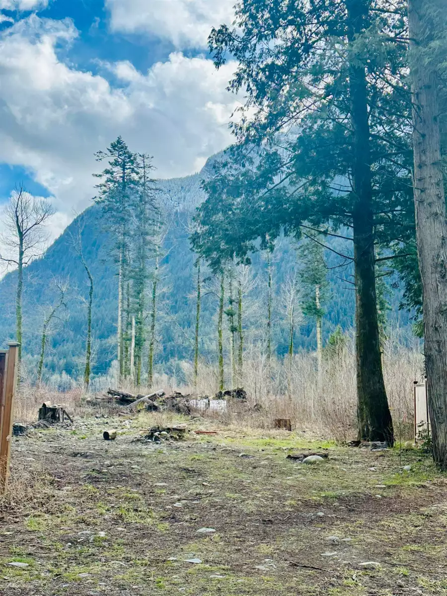 Kitchen Island Photo of 20808 Landstrom Road, Hope, BC