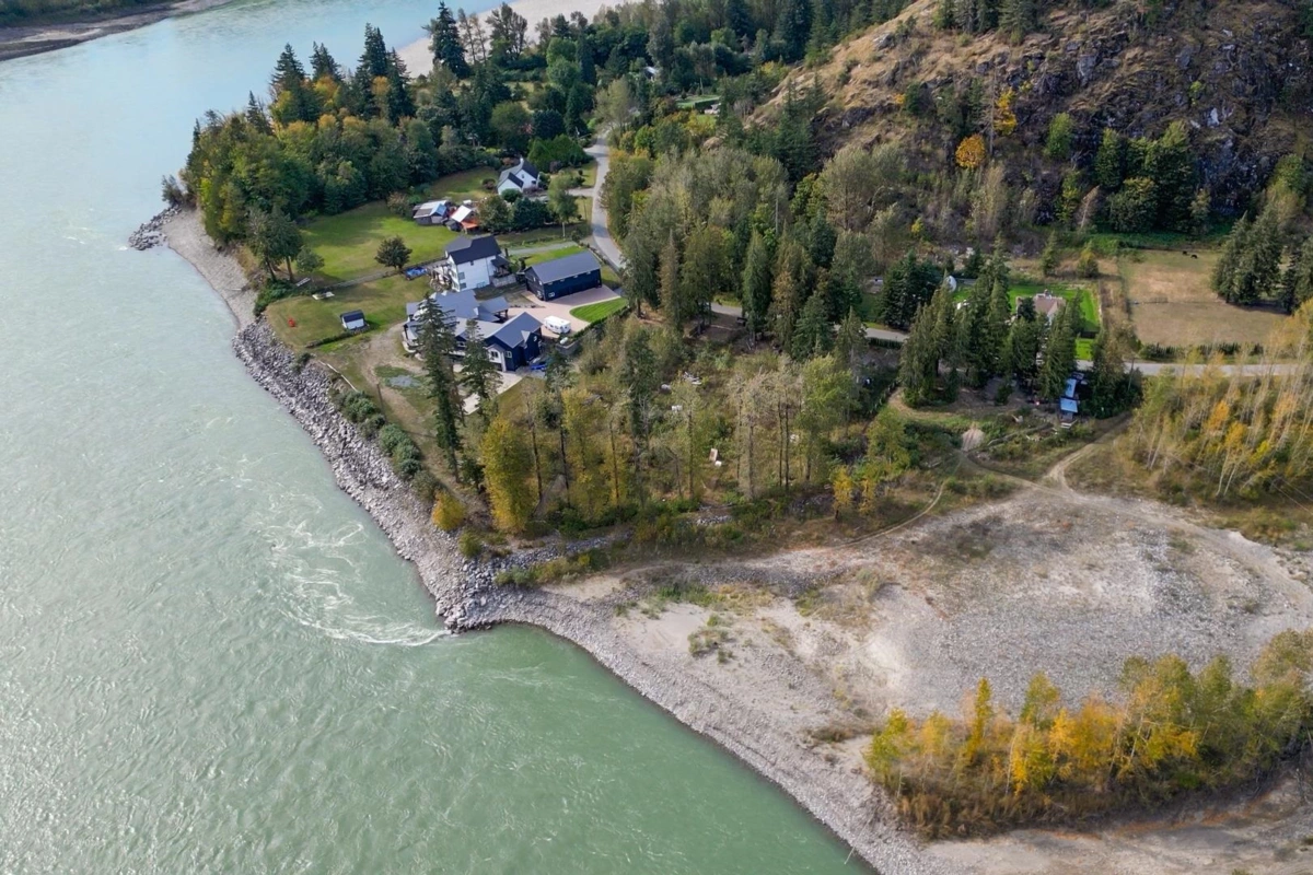 Office / Den Photo of 20808 Landstrom Road, Hope, BC