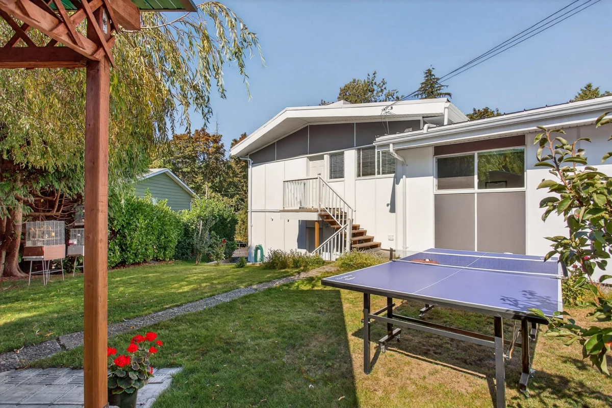 Aerial View of 11906 100 Avenue, Surrey, BC