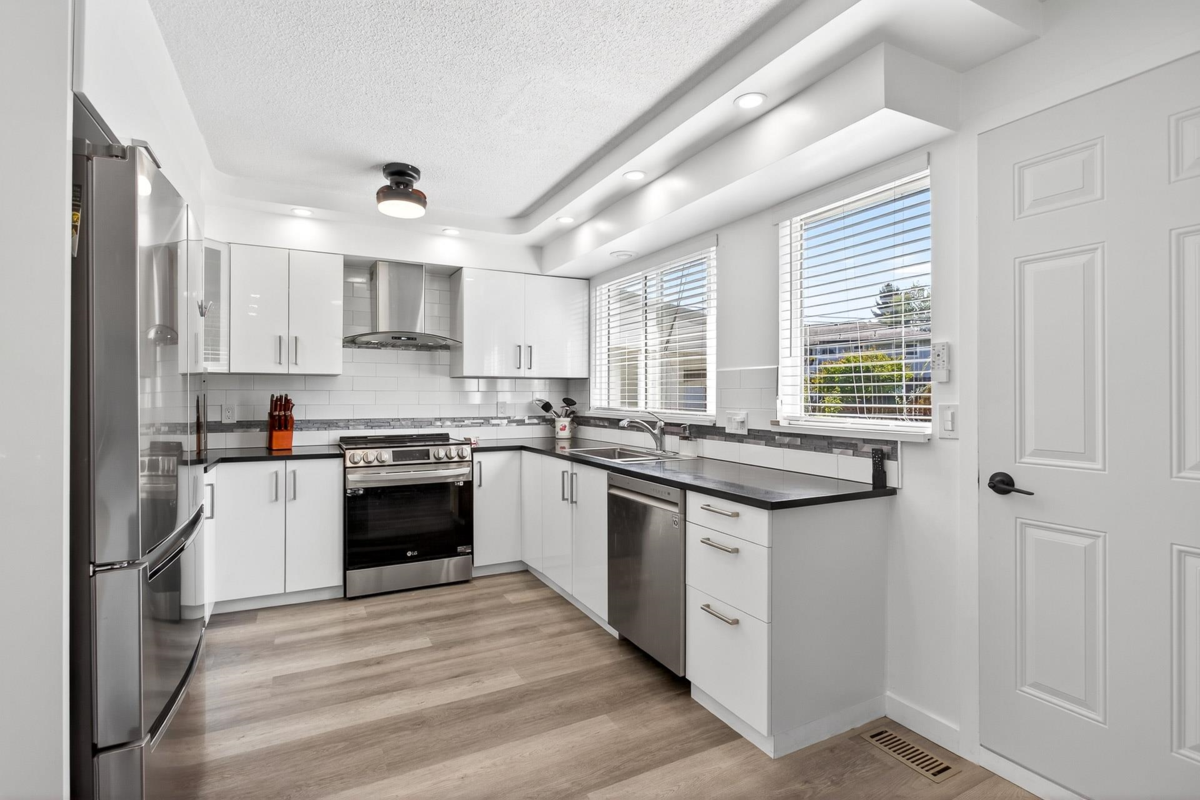 Bedroom 3 Photo of 11906 100 Avenue, Surrey, BC