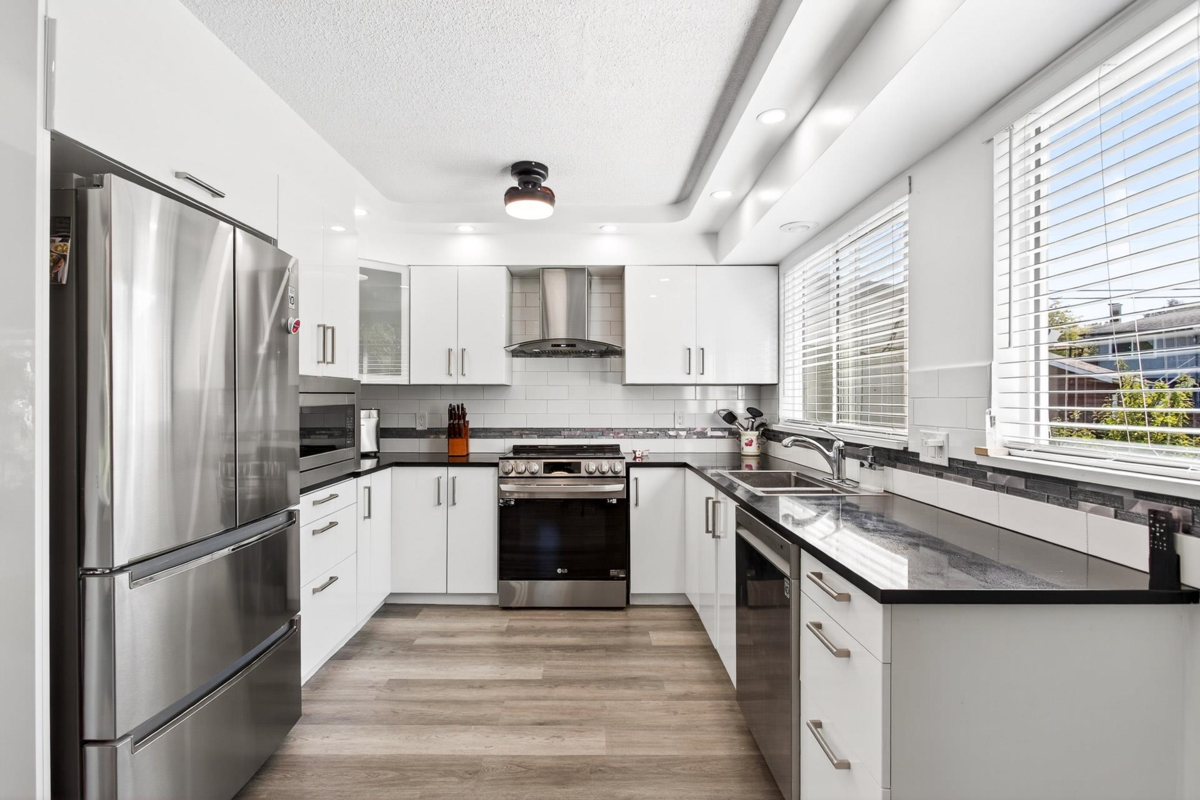 Bedroom 4 Photo of 11906 100 Avenue, Surrey, BC