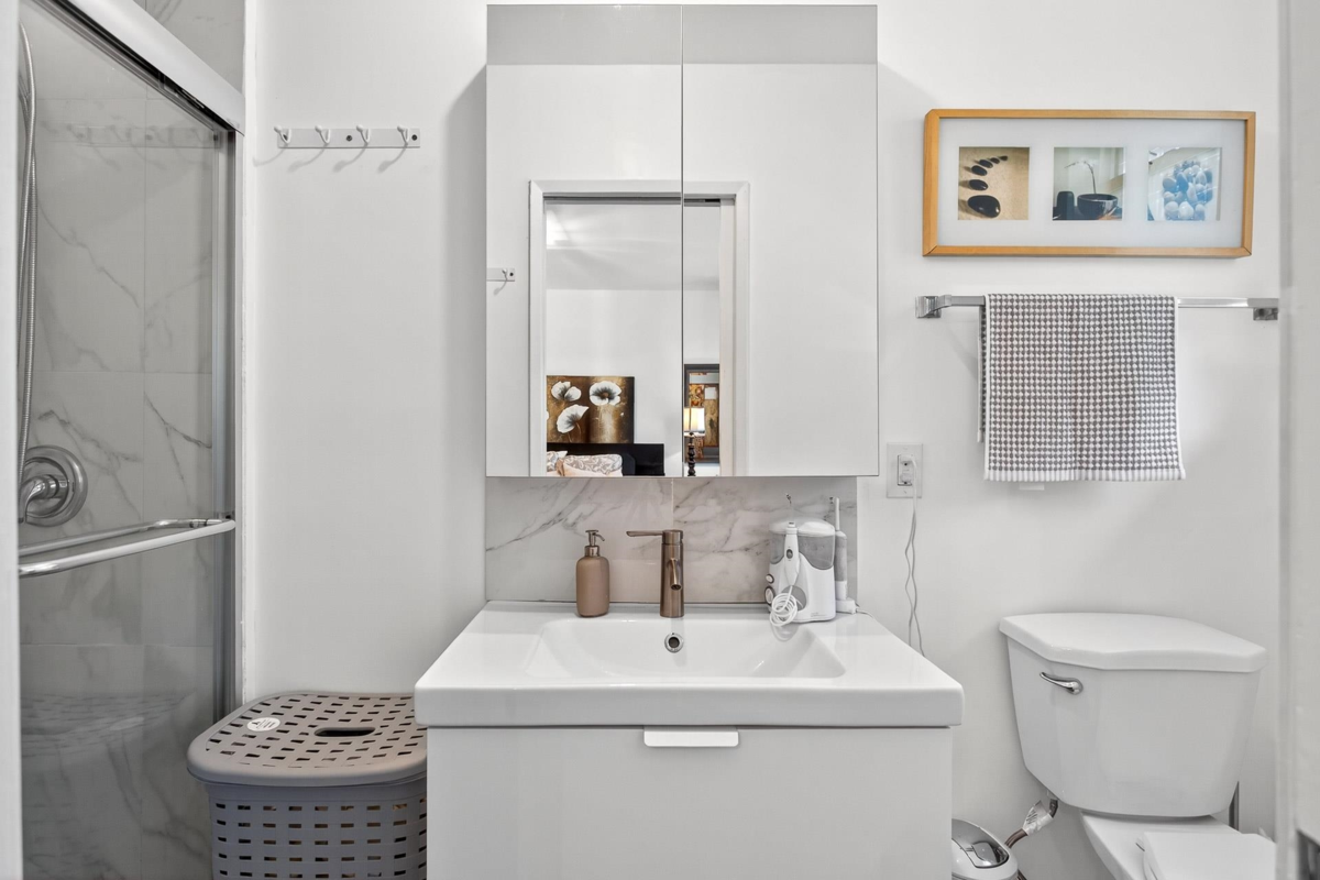 Office / Den Photo of 11906 100 Avenue, Surrey, BC