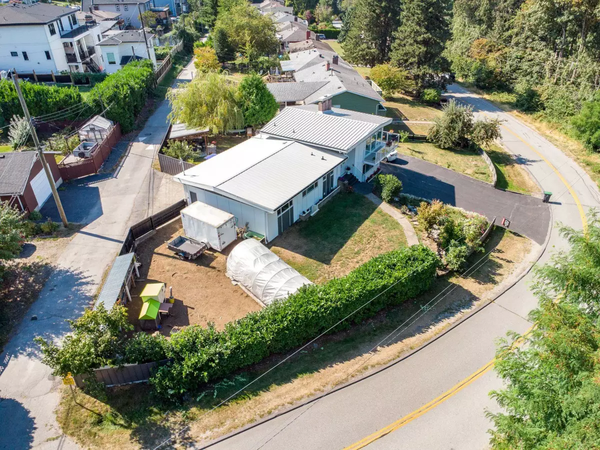Playground / Recreational Area Near 11906 100 Avenue, Surrey, BC