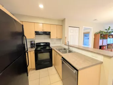 2210 244 Sherbrooke Street, New Westminster, BC, New Westminster — Apartment/Condo for sale
