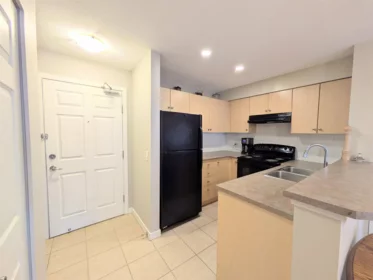 2210 244 Sherbrooke Street, New Westminster, BC, New Westminster — Apartment/Condo for sale
