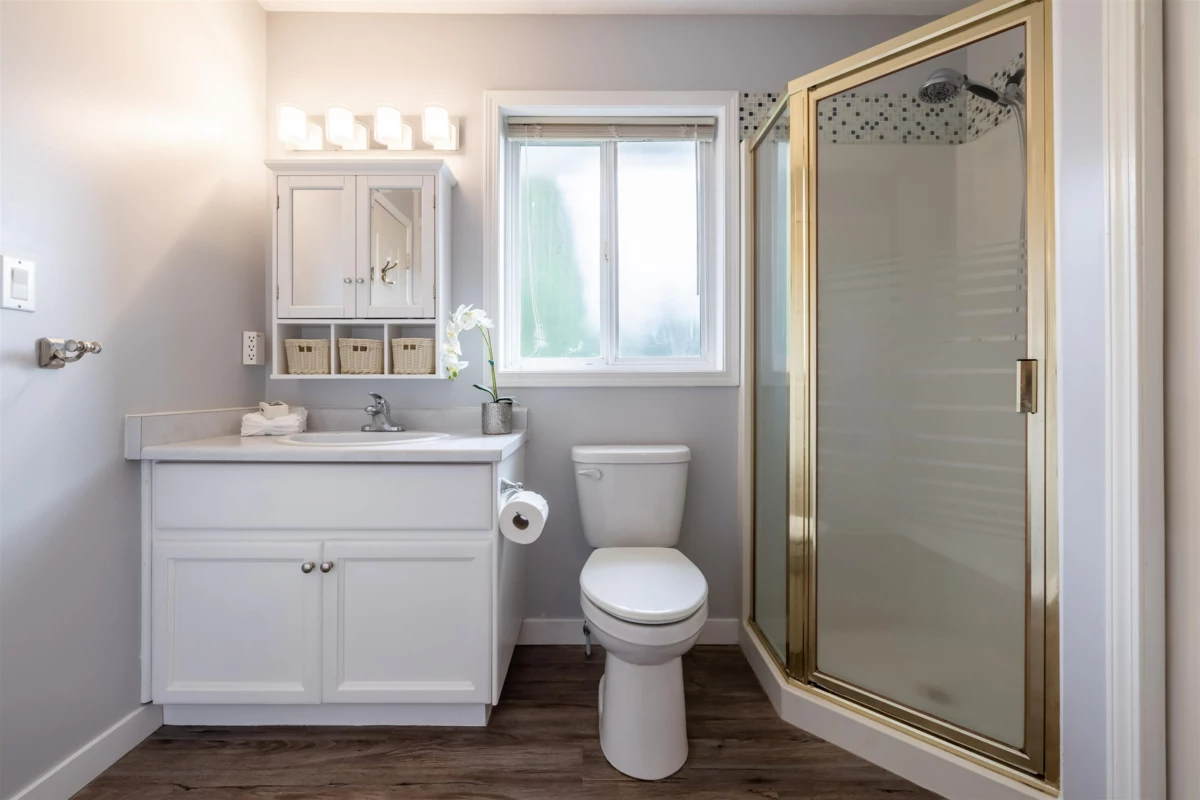 Hallway Photo of 34775 2nd Avenue, Abbotsford, BC