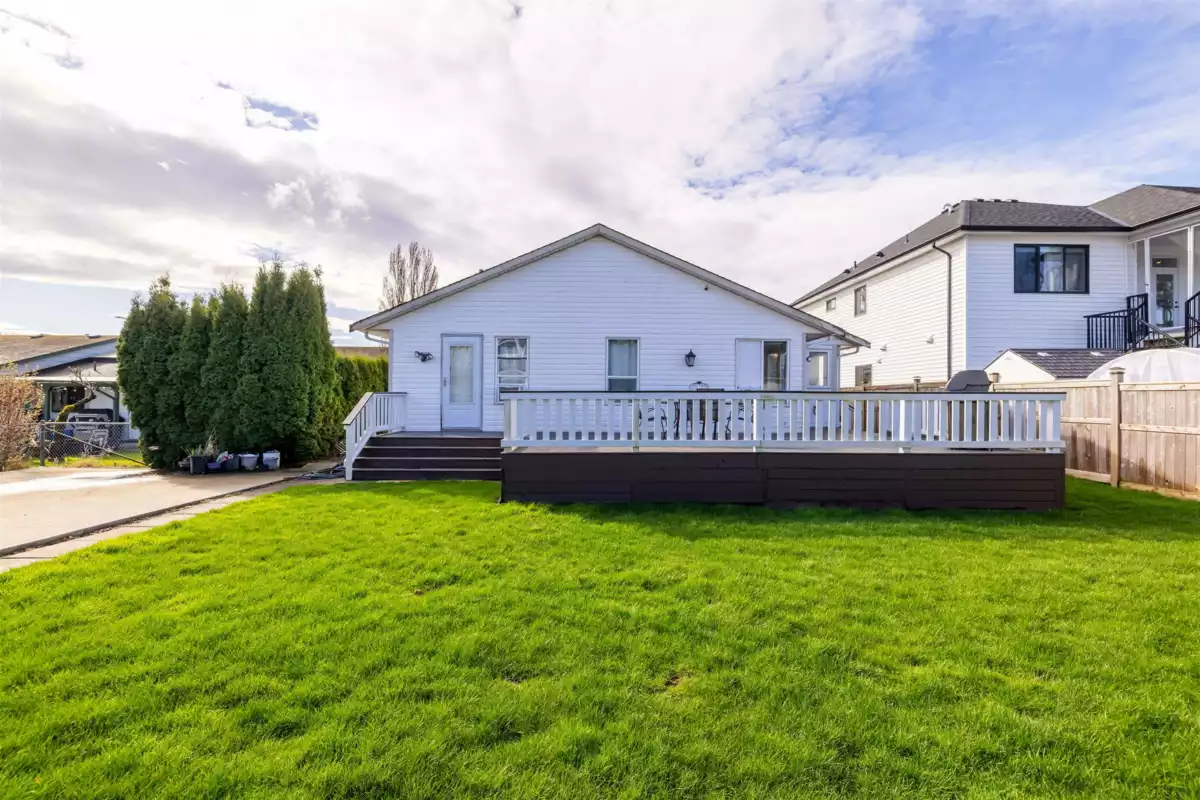 Neighborhood Park Photo Near 34775 2nd Avenue, Abbotsford, BC