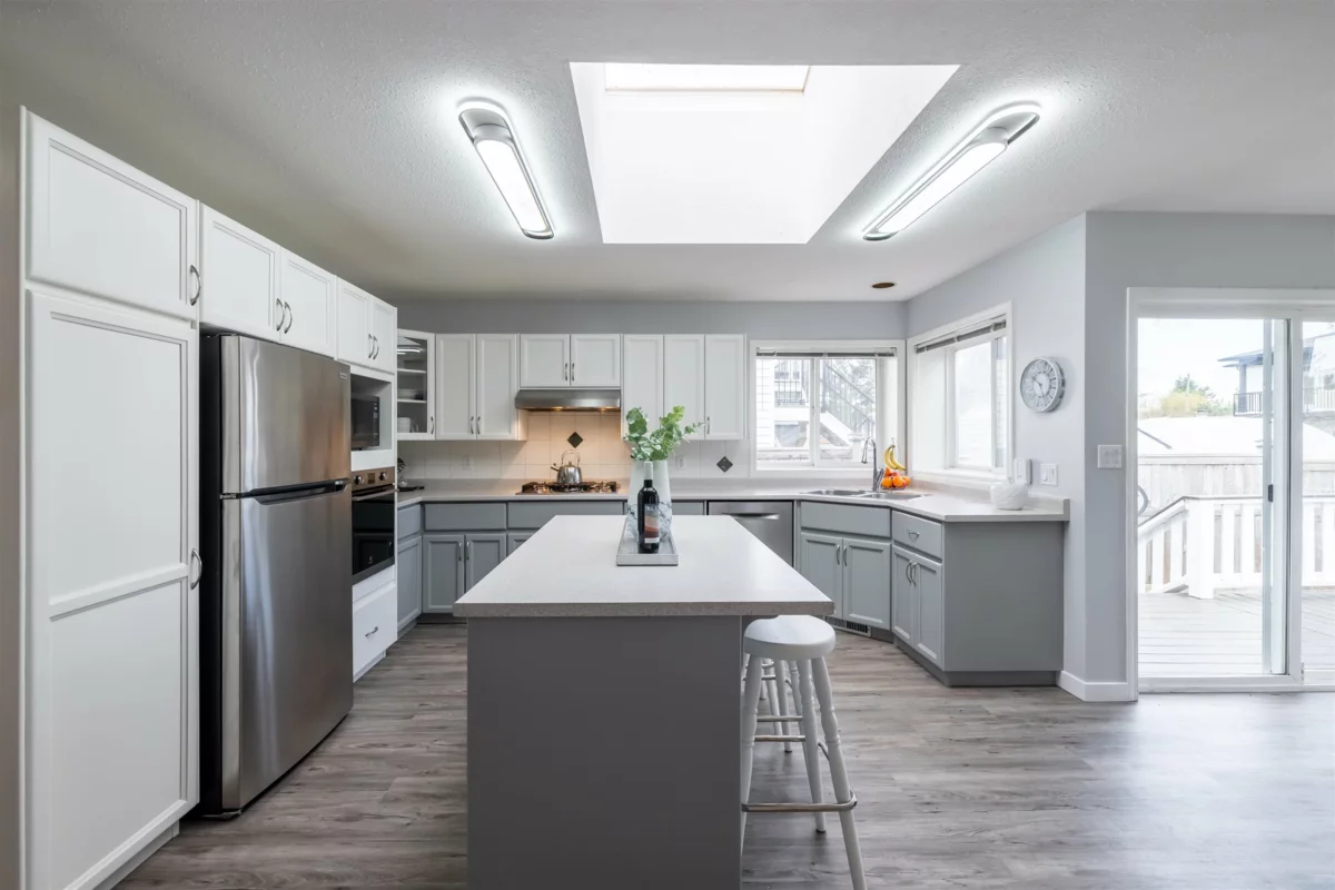 Walk-In Closet Photo of 34775 2nd Avenue, Abbotsford, BC