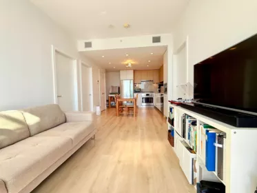 2101 567 Clarke Road, Coquitlam, BC, Coquitlam — Apartment/Condo for sale