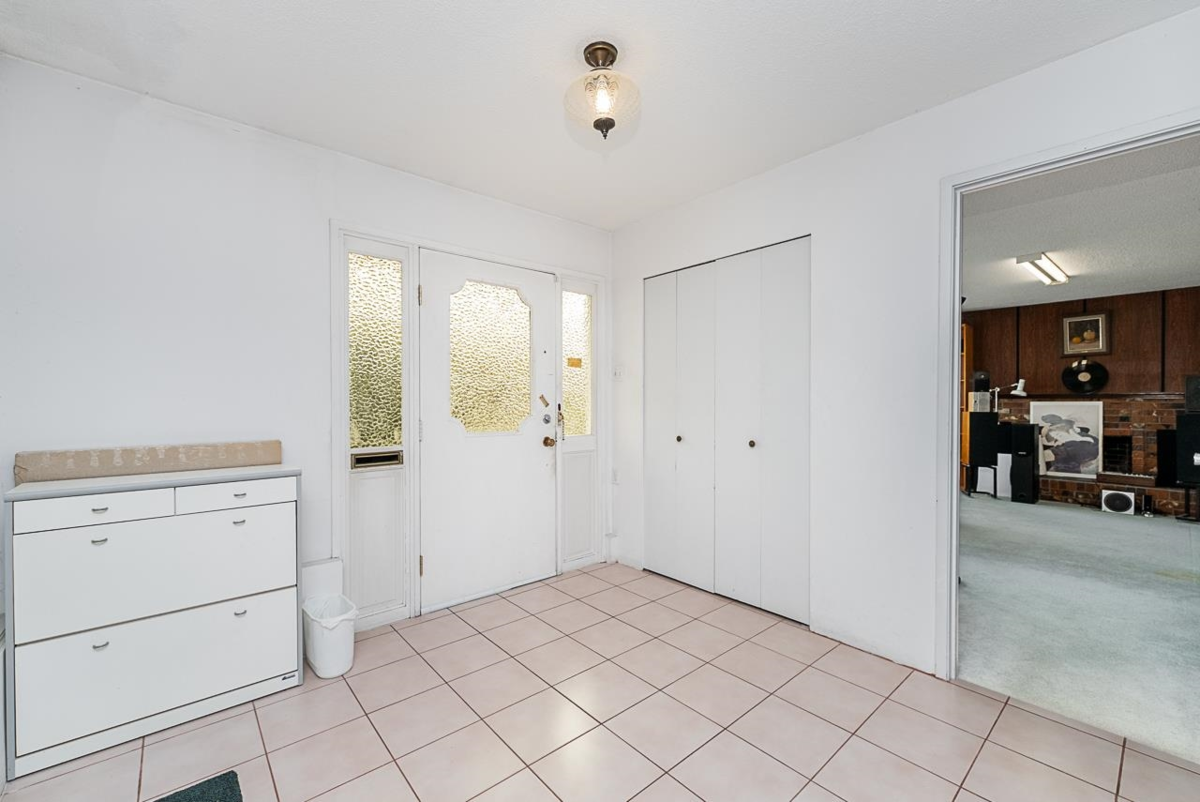 Staircase Photo of 8391 Rideau Drive, Richmond, BC