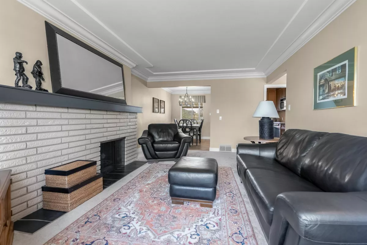 Family Room Photo of 8082 Lurgan Road, Richmond, BC