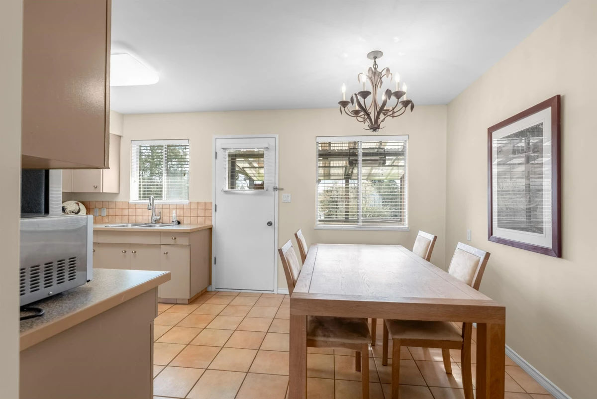 Powder Room Photo of 8082 Lurgan Road, Richmond, BC