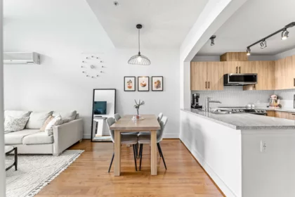 505 7428 Byrnepark Walk, Burnaby, BC, Burnaby — Apartment/Condo for sale