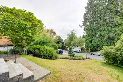 1118 Cloverley Street, North Vancouver, BC, North Vancouver — Single Family Residence for sale