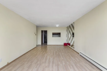 1702 9280 Salish Court, Burnaby, BC, Burnaby — Apartment/Condo for sale