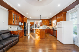 15177 76 Avenue, Surrey, BC