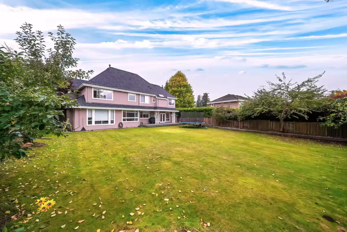 Dining Area Photo of 2250 134 Street, Surrey, BC