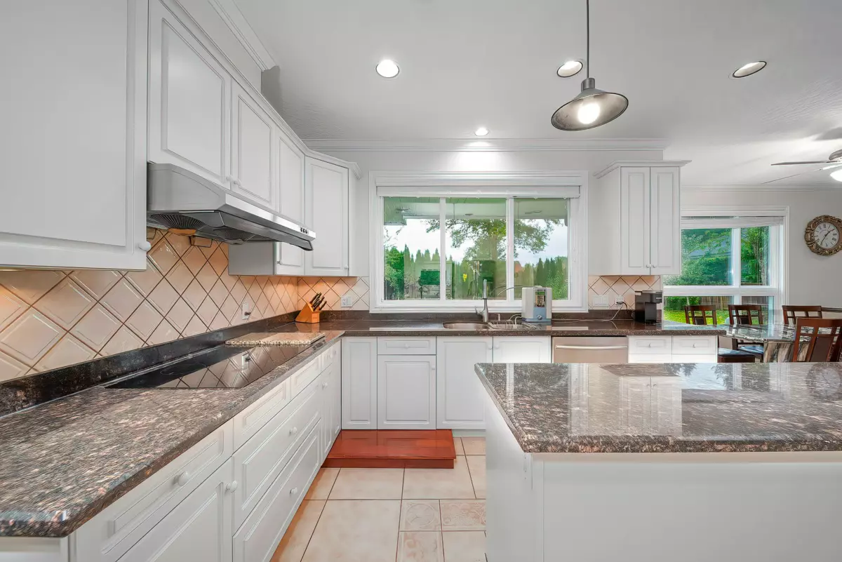 Mudroom Photo of 2250 134 Street, Surrey, BC