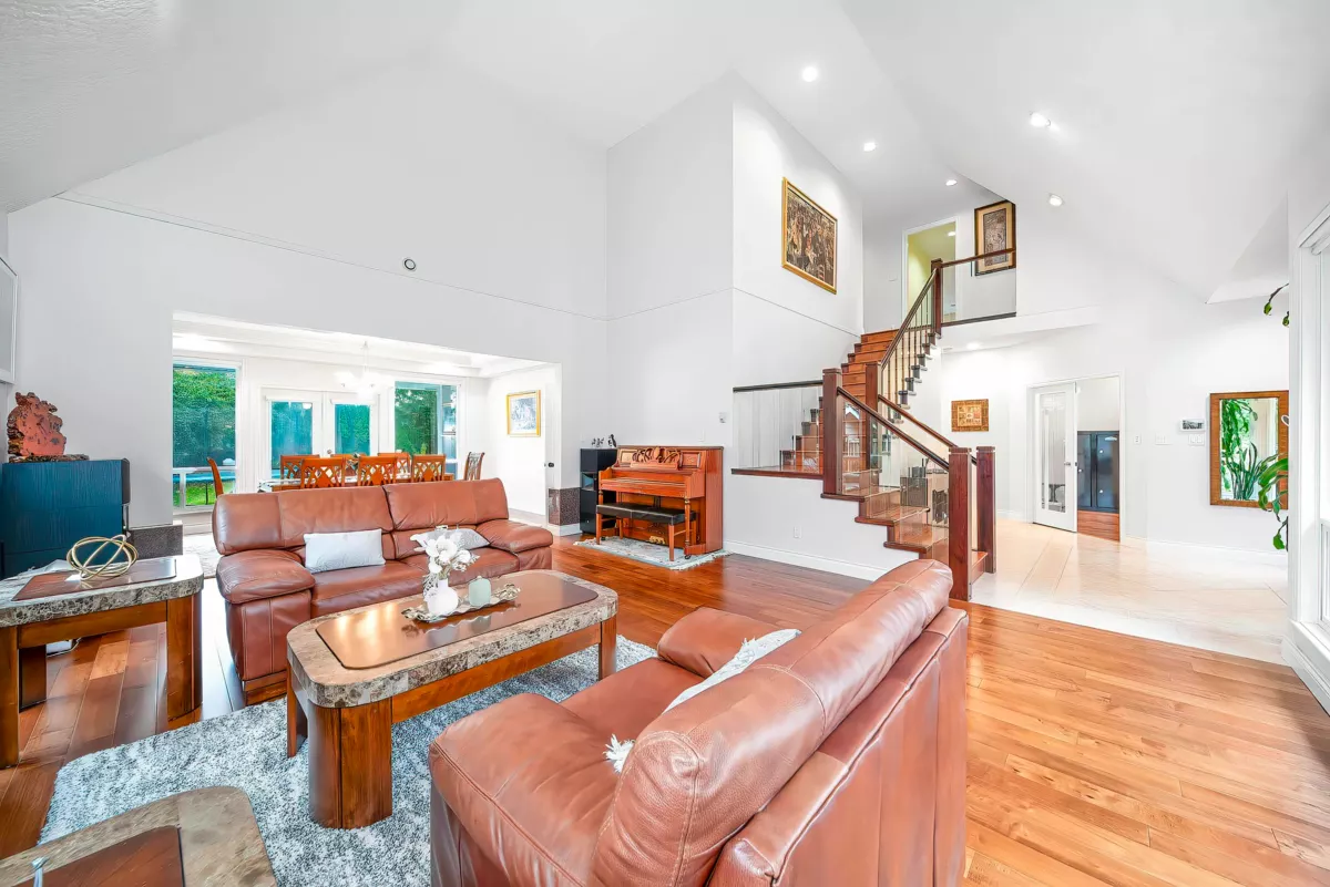 Primary Bathroom Photo of 2250 134 Street, Surrey, BC