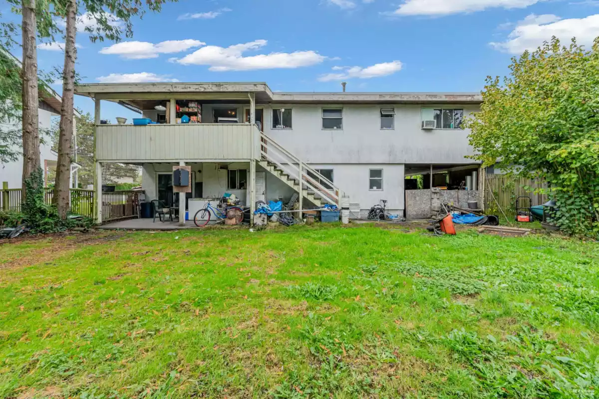 Mudroom Photo of 5018 57 Street, Ladner, BC