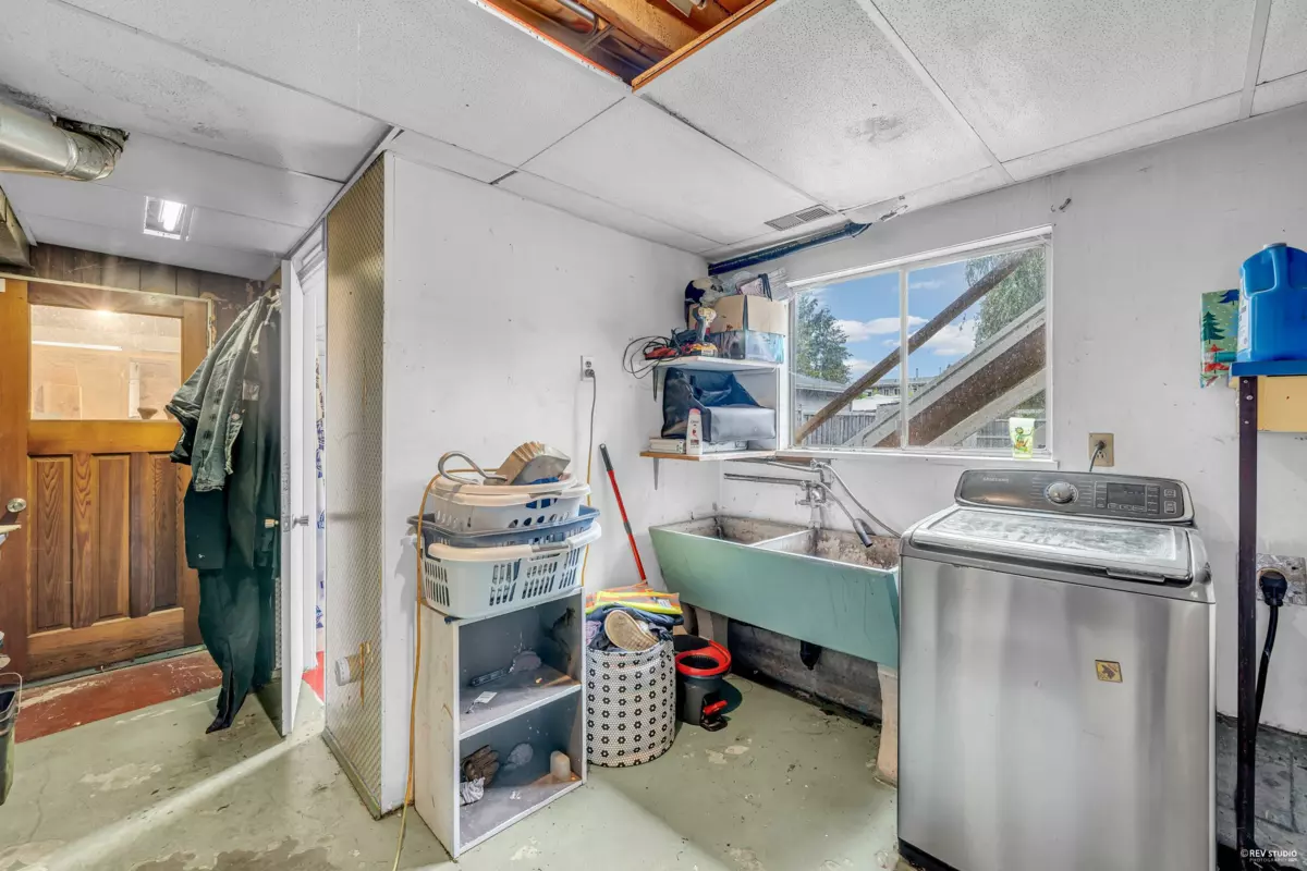 Primary Bathroom Photo of 5018 57 Street, Ladner, BC