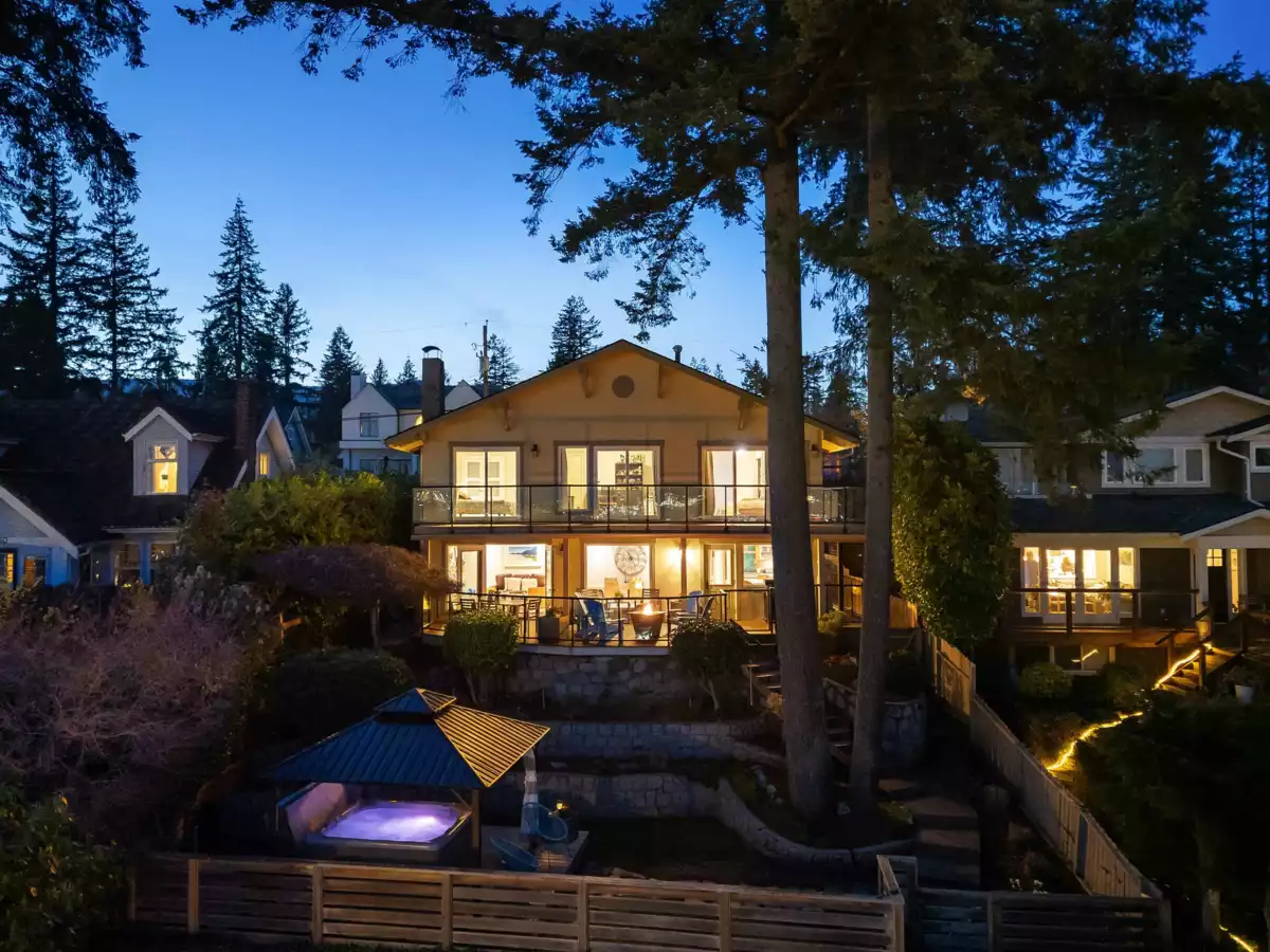 Backyard Photo of 1144 W Keith Road, North Vancouver, BC