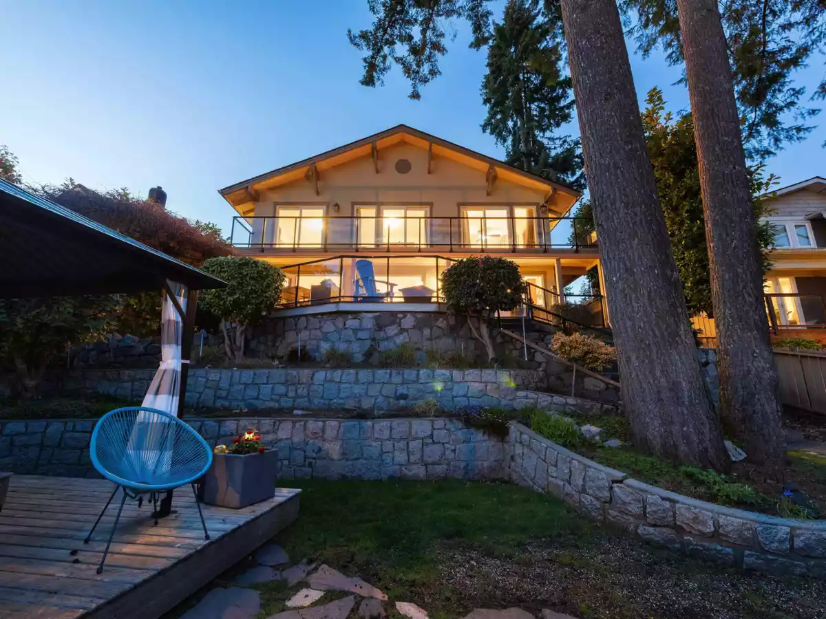 Front Yard Photo of 1144 W Keith Road, North Vancouver, BC