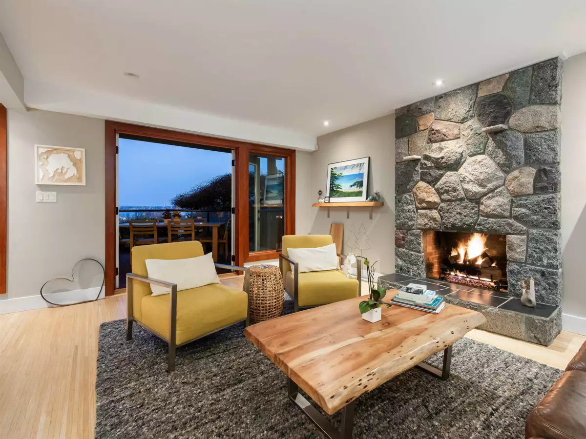 Living Room Photo of 1144 W Keith Road, North Vancouver, BC