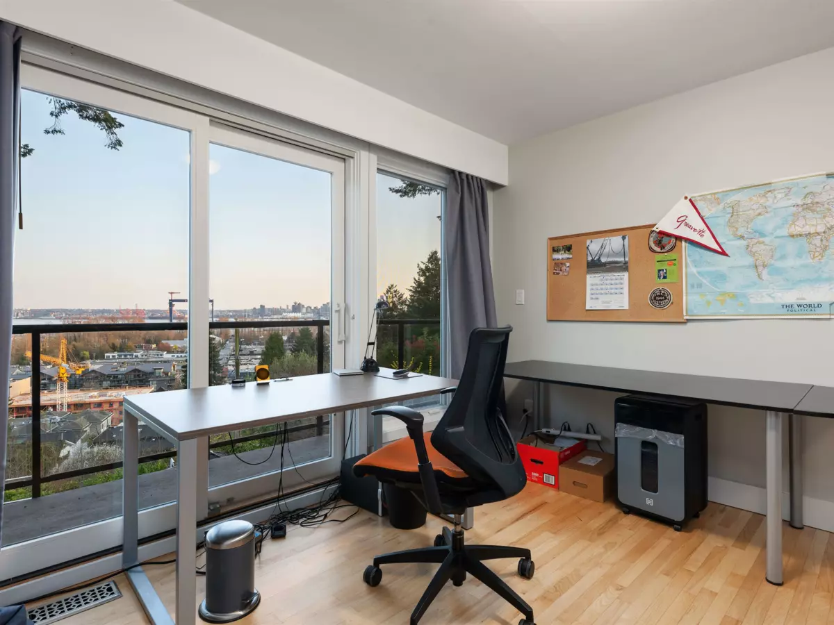 Office / Den Photo of 1144 W Keith Road, North Vancouver, BC