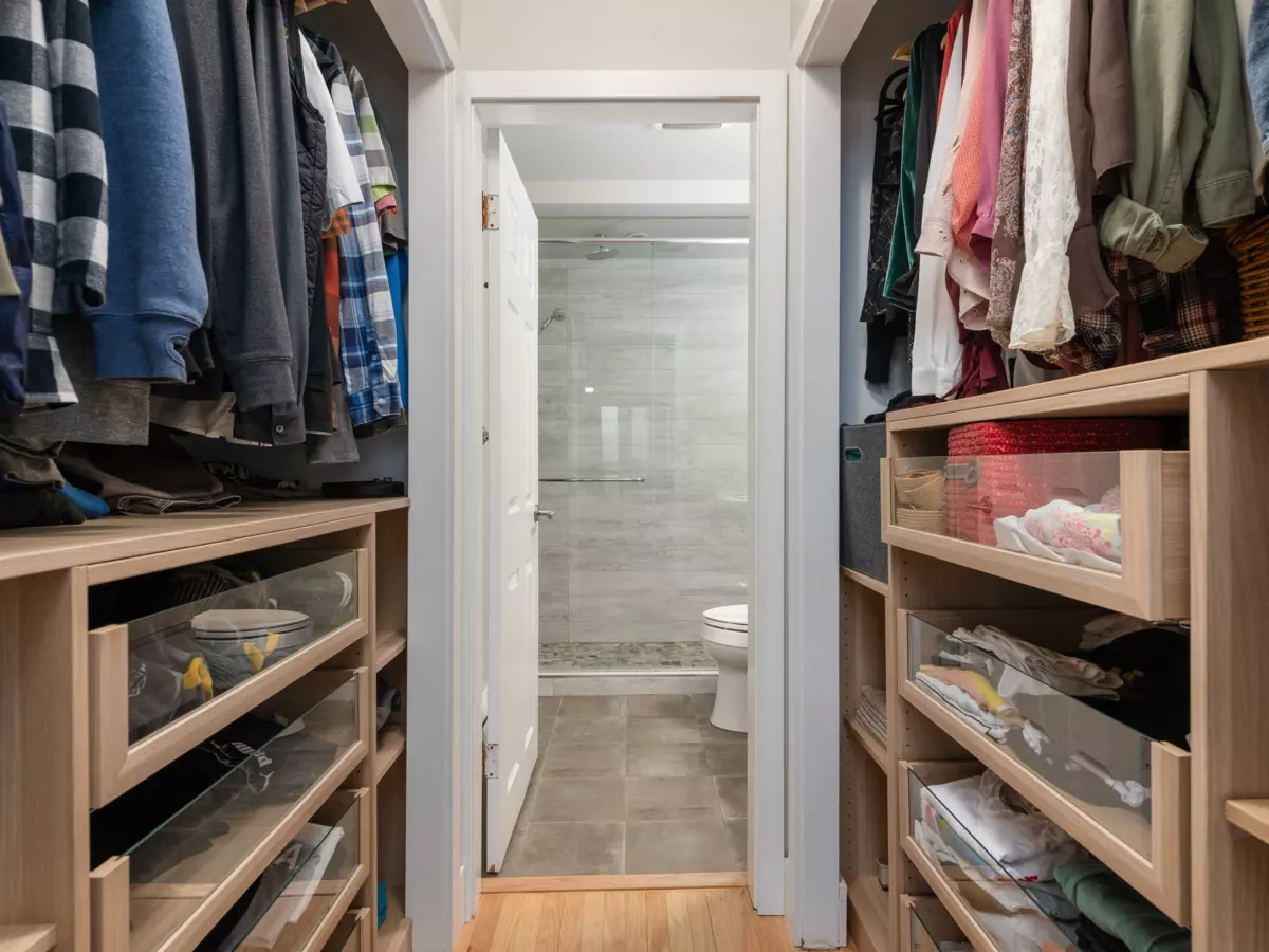 Walk-In Closet Photo of 1144 W Keith Road, North Vancouver, BC