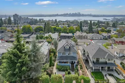 255 W 6th Street, North Vancouver, BC, North Vancouver — Single Family Residence for sale