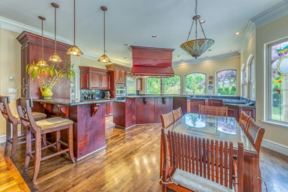 Kitchen Island Photo of 2313 Chantrell Park Drive, Surrey, BC