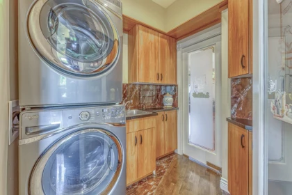 Walk-In Closet Photo of 2313 Chantrell Park Drive, Surrey, BC