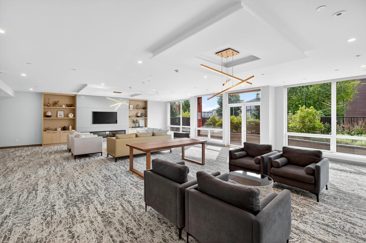 Backyard Photo of 410 20416 Park Avenue, Langley, BC