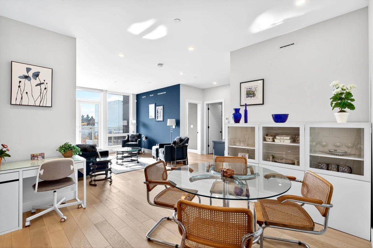 Exterior Front Photo of 410 20416 Park Avenue, Langley, BC