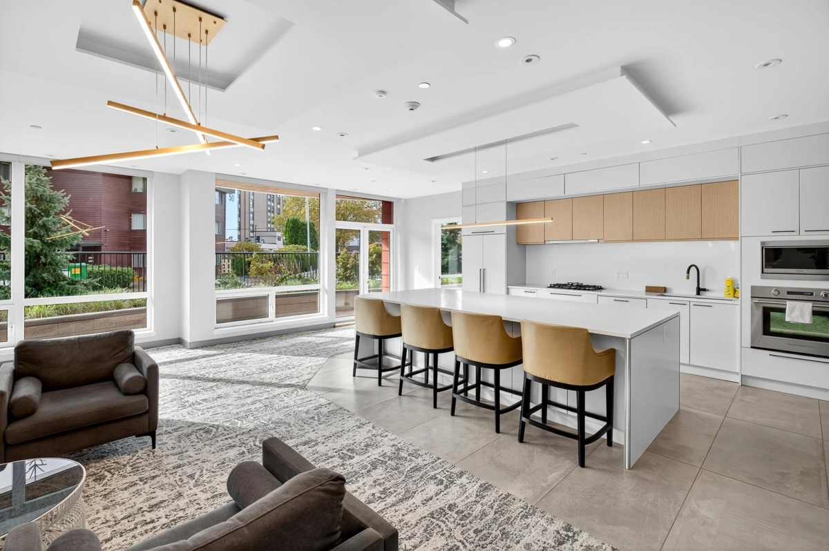 Outdoor Deck Photo of 410 20416 Park Avenue, Langley, BC