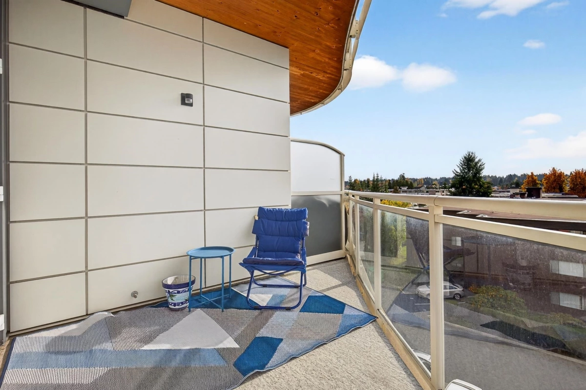 Primary Bathroom Photo of 410 20416 Park Avenue, Langley, BC