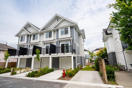 4 2525 156 Street, Surrey, BC, Surrey — Townhouse for sale