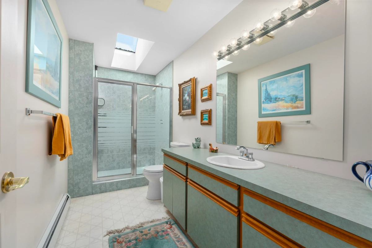 Garage Interior Photo of 6260 Steveston Highway, Richmond, BC